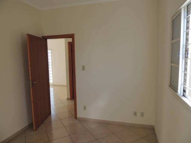 #135 - Apartamento para Locação em Guaratinguetá - SP - 2
