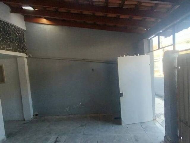 #142 - Casa para Locação em Guaratinguetá - SP - 2